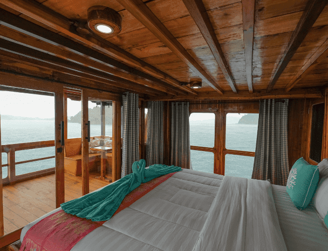 Master Cabin (Balcony)