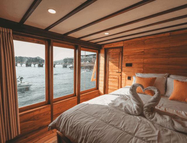 Deluxe Cabin
