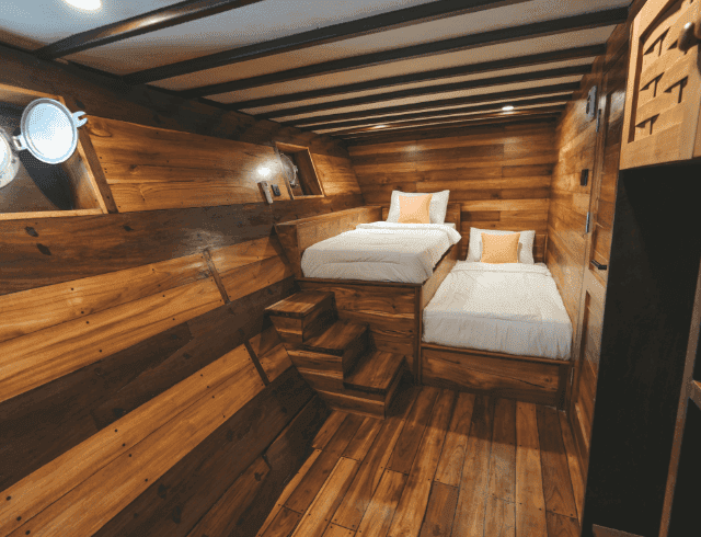 Twin Cabin
