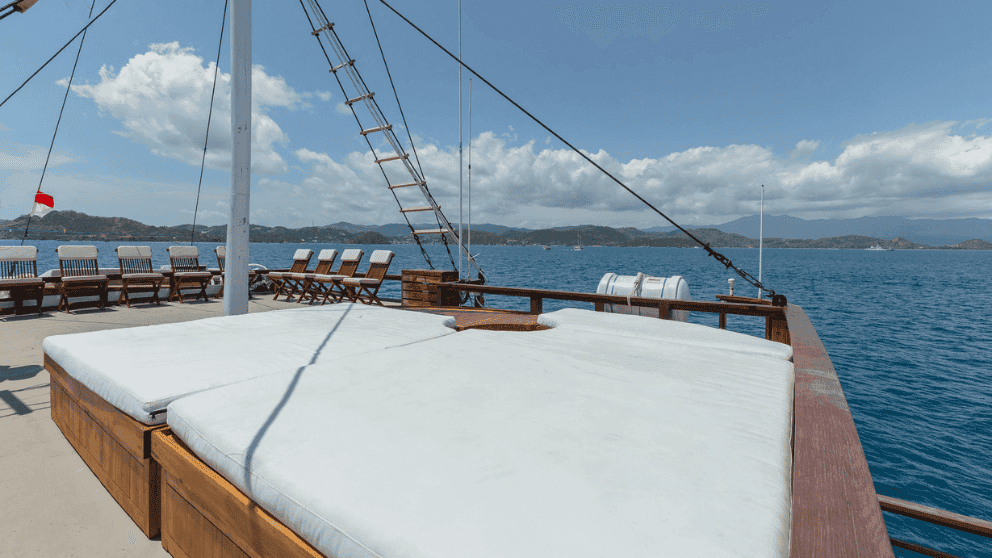 Sun deck area