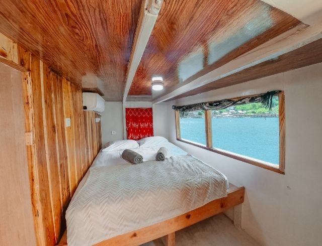 Deluxe Ocean cabin